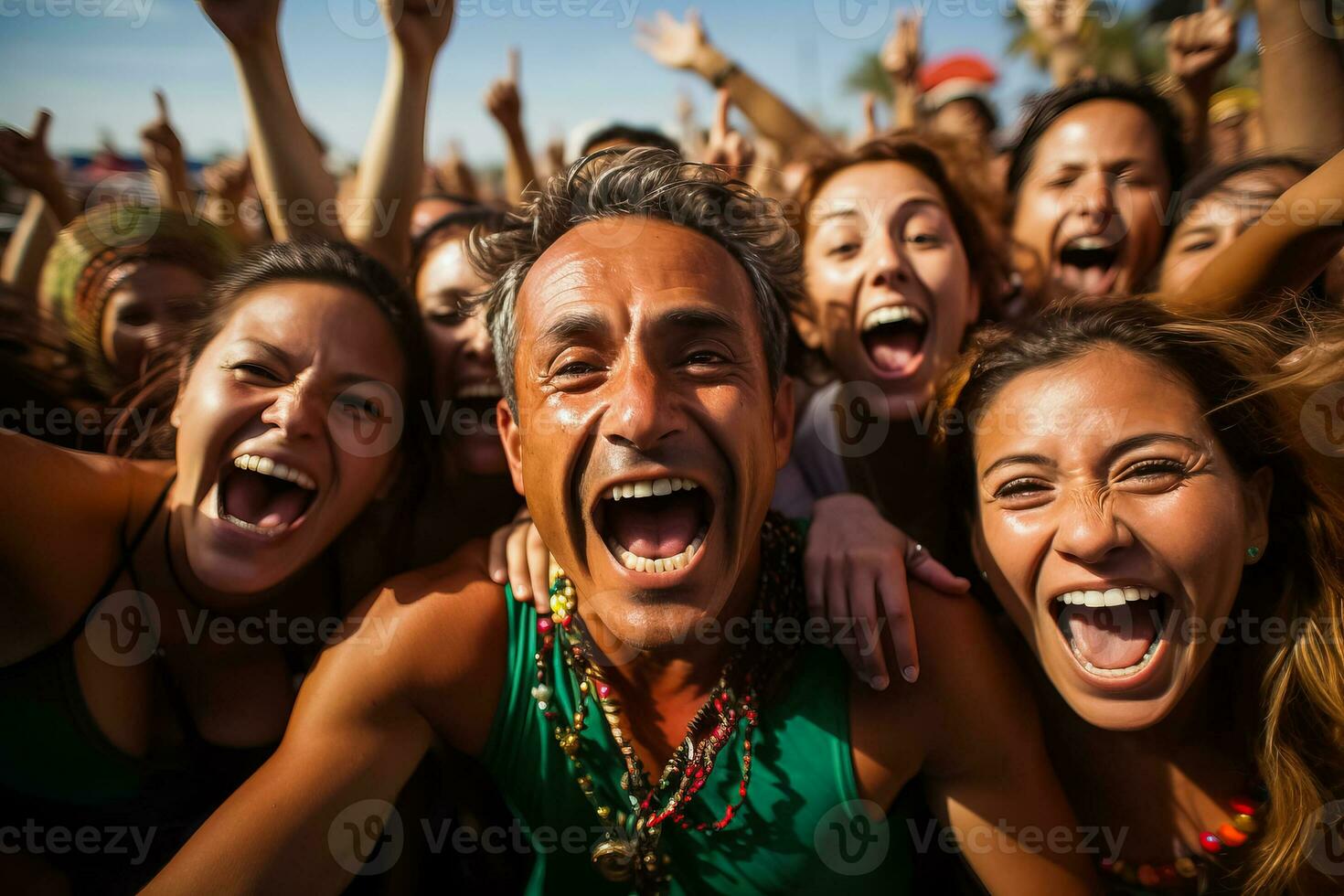 mexicano playa fútbol aficionados celebrando un victoria foto