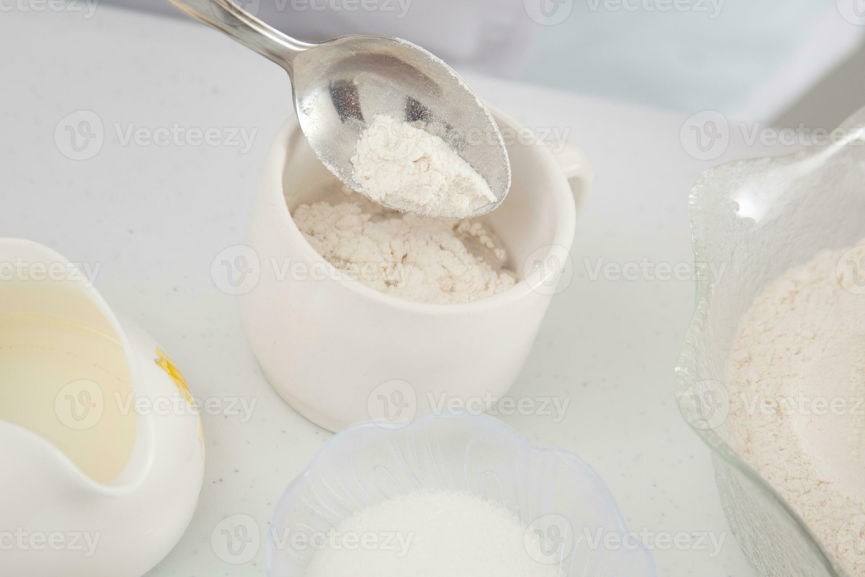 Leaven yeast. Yeast preparation for pizza dough. Adding flour. Home