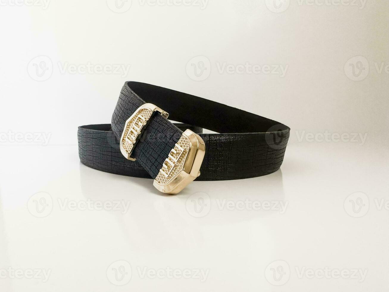 black leather belt for men photo