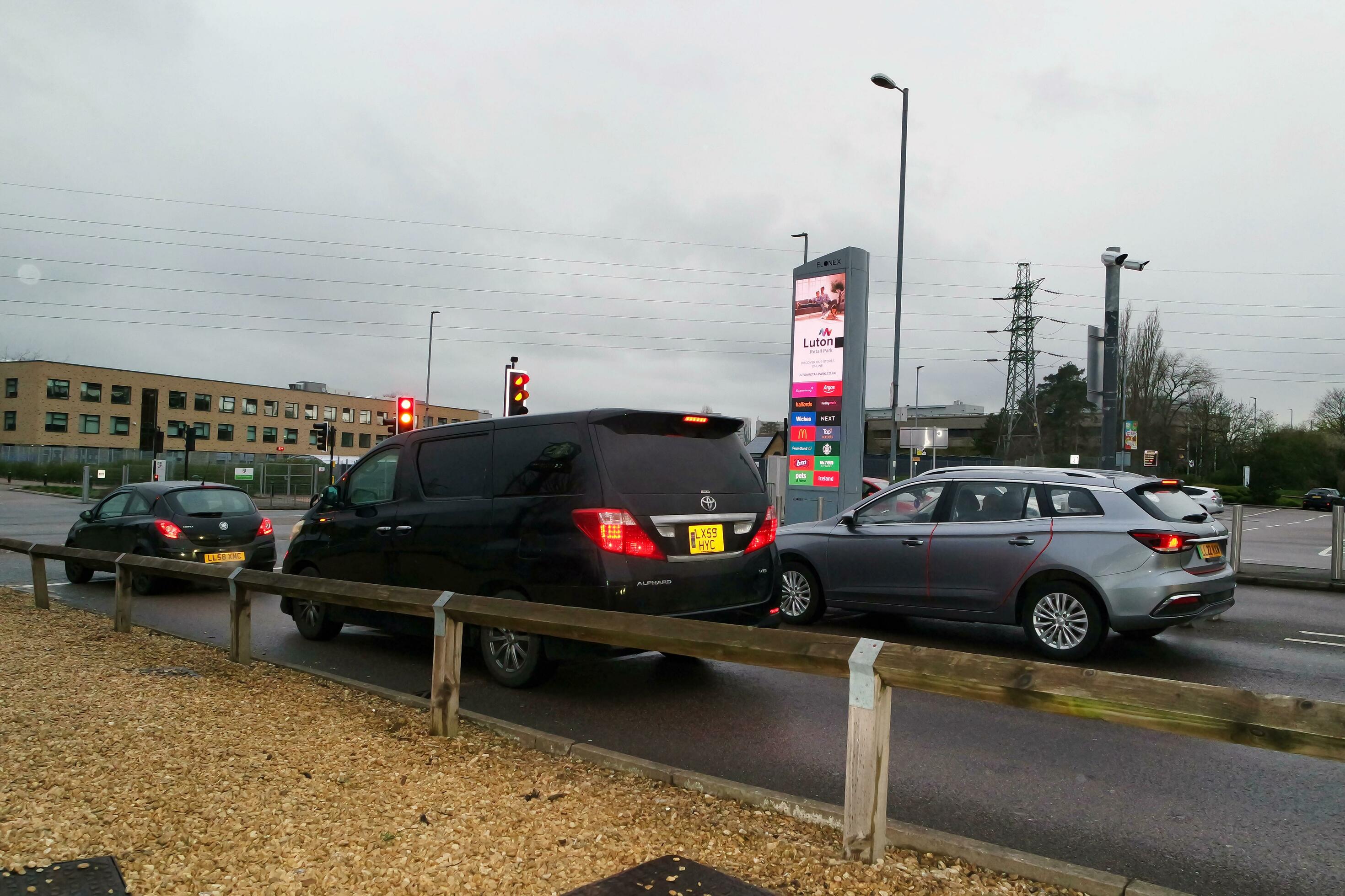Retail Park Near Luton Airport www.vecteezy.com