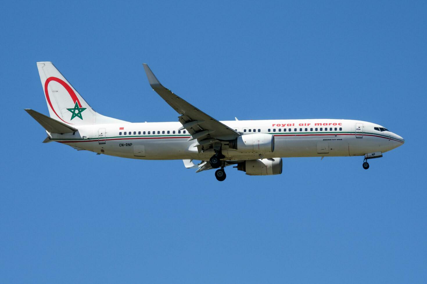 Royal Air Maroc Boeing 737-800 CN-RNP passenger plane landing at Madrid Barajas Airport photo