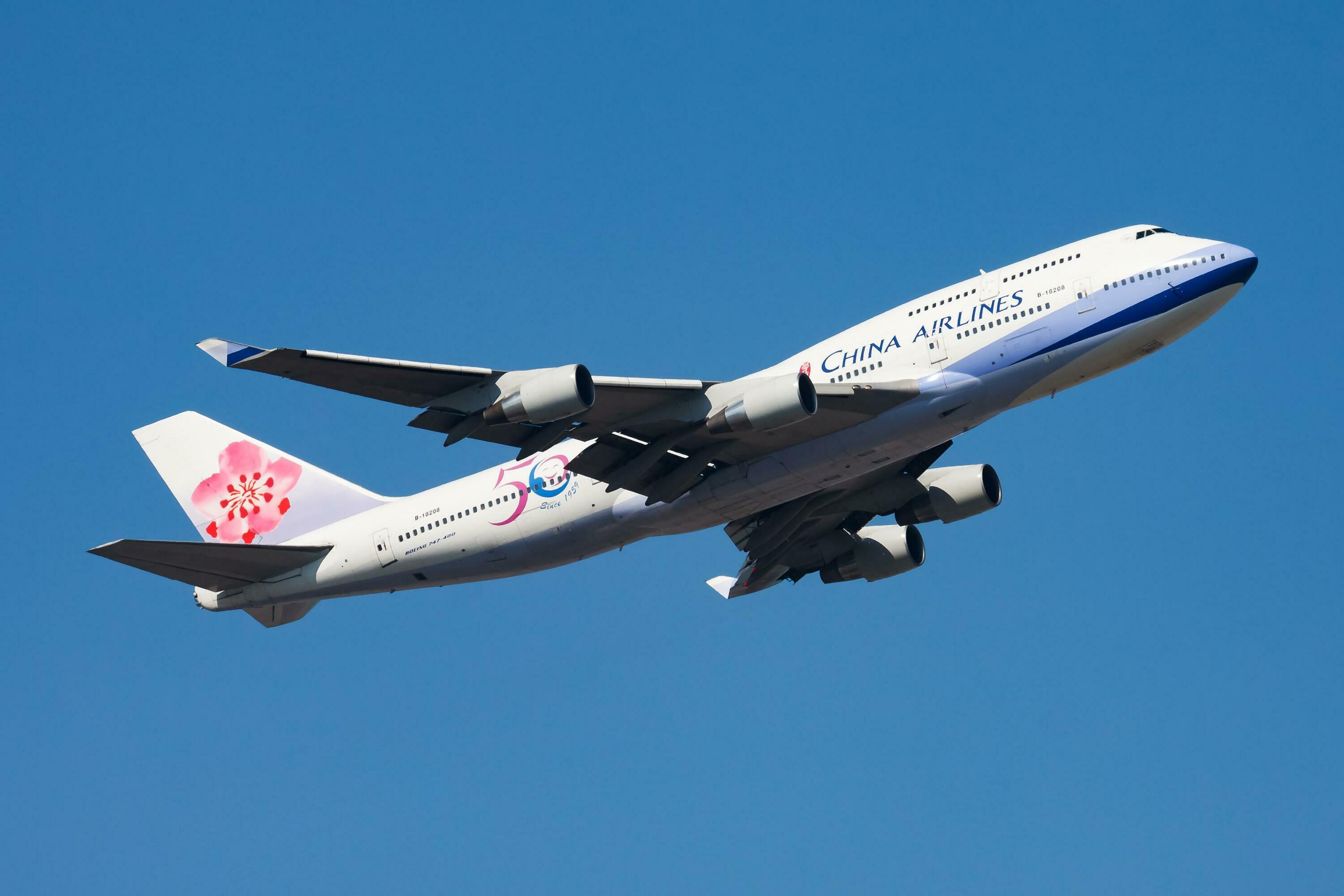 China Airlines special sticker Boeing 747-400 B-18208 passenger