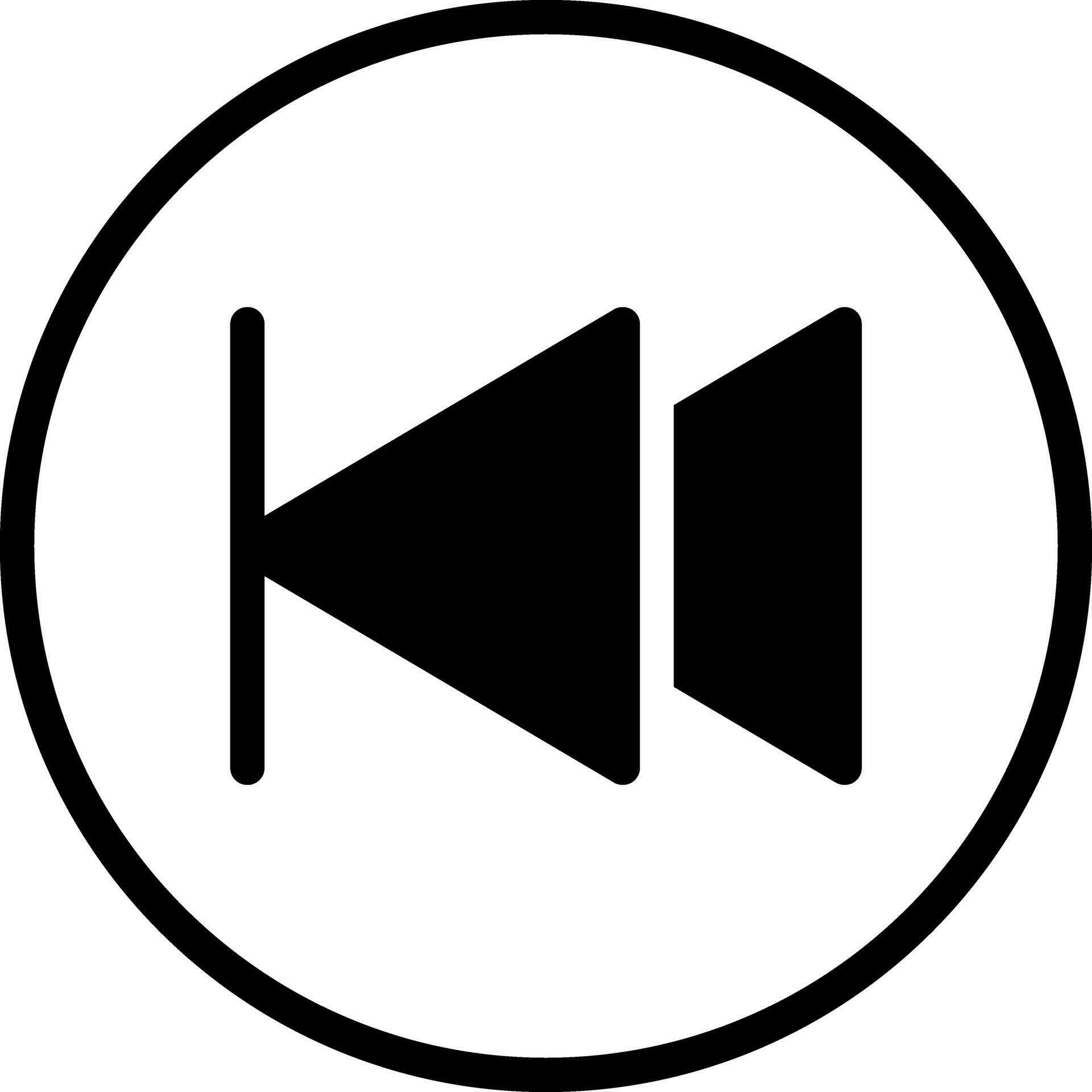 solid icon for previous 27573089 Vector Art at Vecteezy