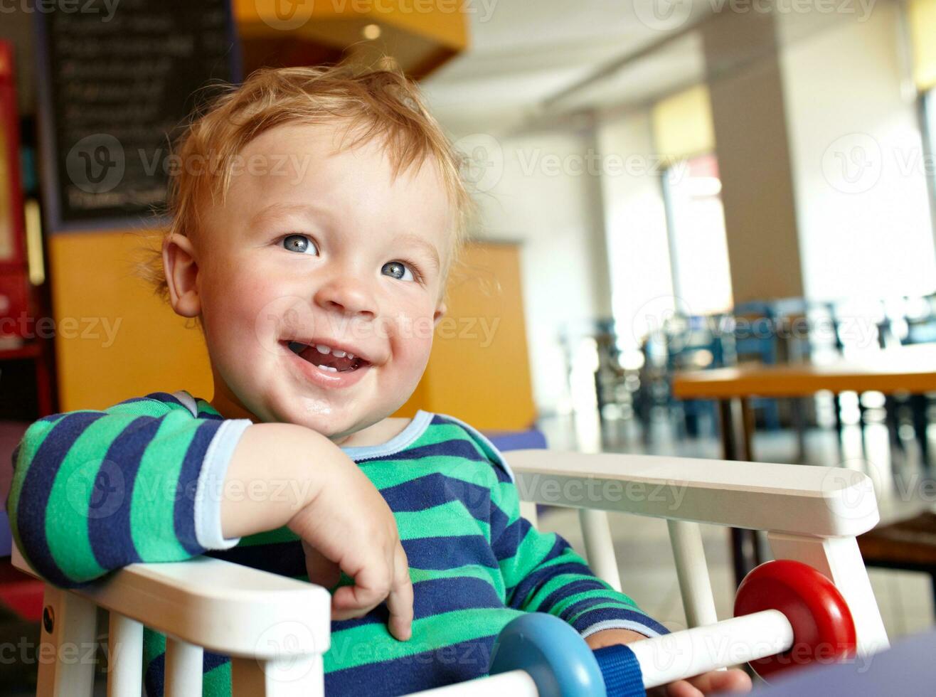 Child in restaurant photo