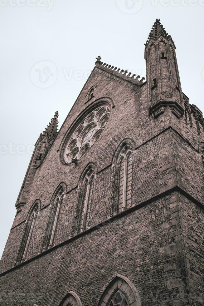 cerca arriba desde el S t martens catedral en ypres Bélgica. foto