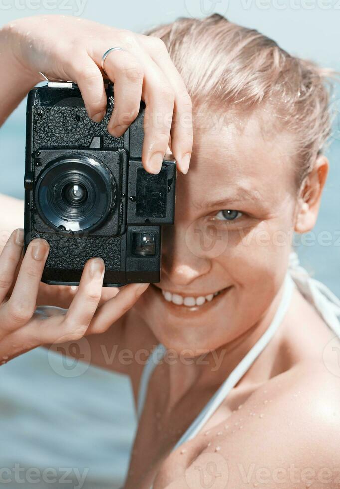 mujer riendo como ella puntos de vista un foto