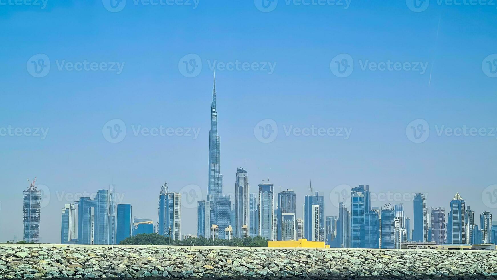 Panorama of Dubai, Exploring the Futuristic Capital of the Middle East photo