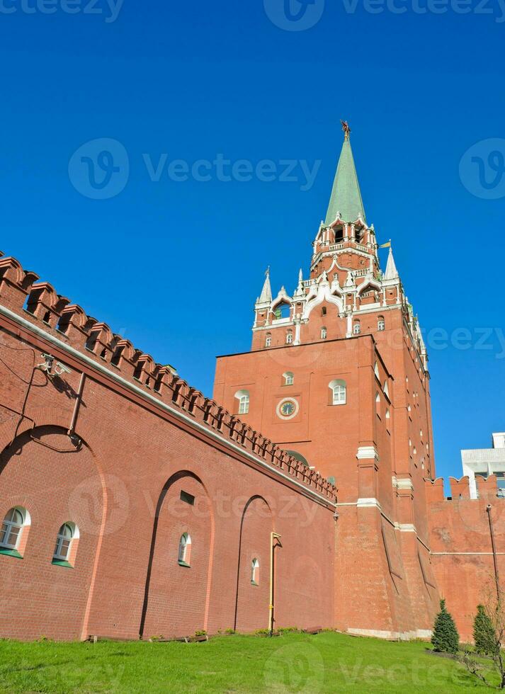 troitskaya torre o trinidad torre de Moscú kremlin, Rusia foto