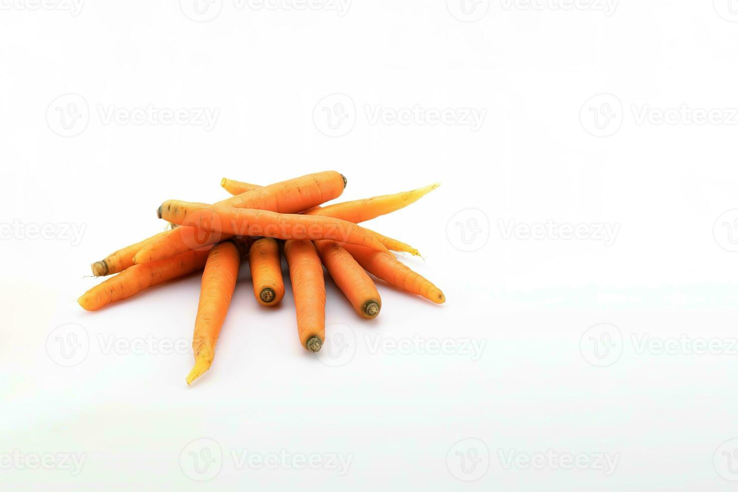 un pila de Fresco zanahorias es aislado en un blanco antecedentes con Copiar espacio. ai generado foto
