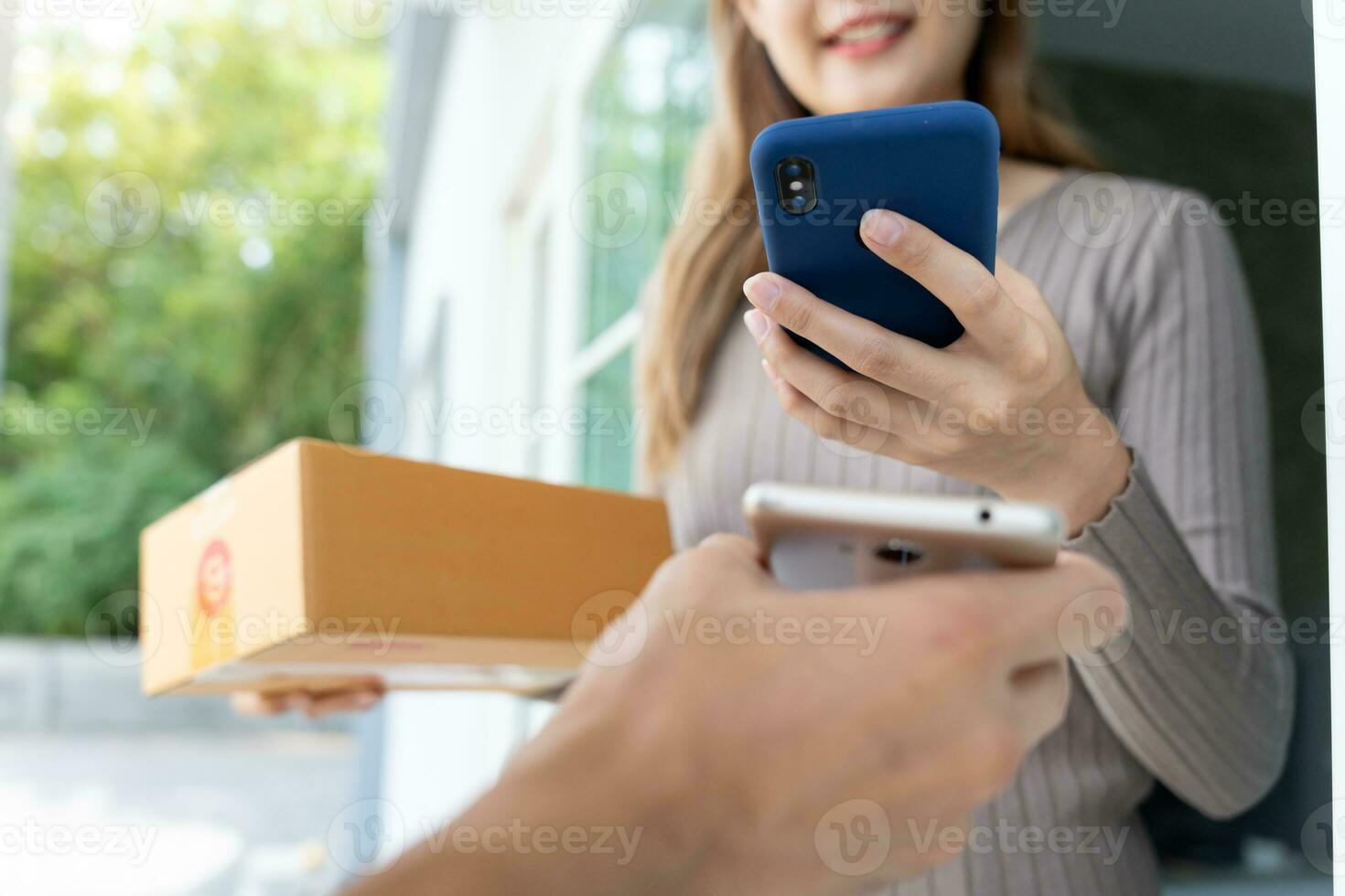 Happy smile Asian woman scan QR code for pay of food. Delivery man send deliver express. online shop, paper container, takeaway, postman, delivery service, packages, electronic money, Digital transfer photo