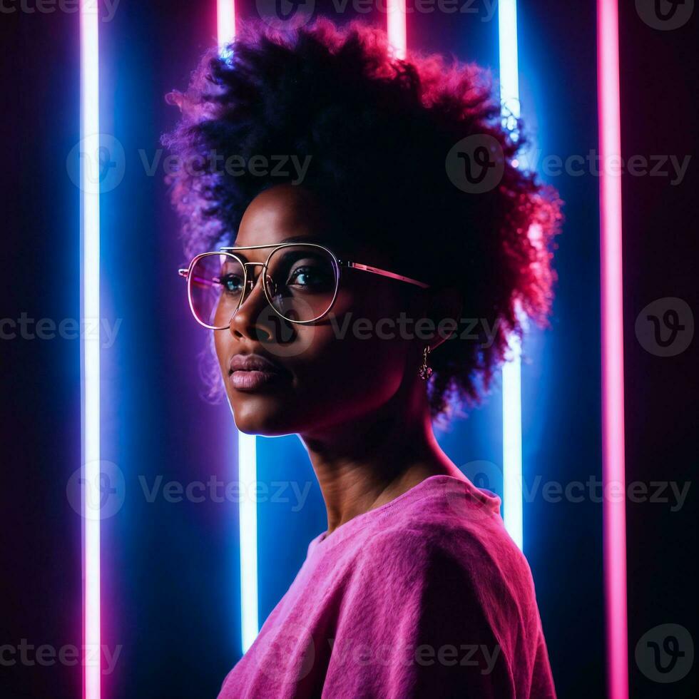 foto de hermosa africano mujer con con mezclado rosado y azul neón luz, generativo ai