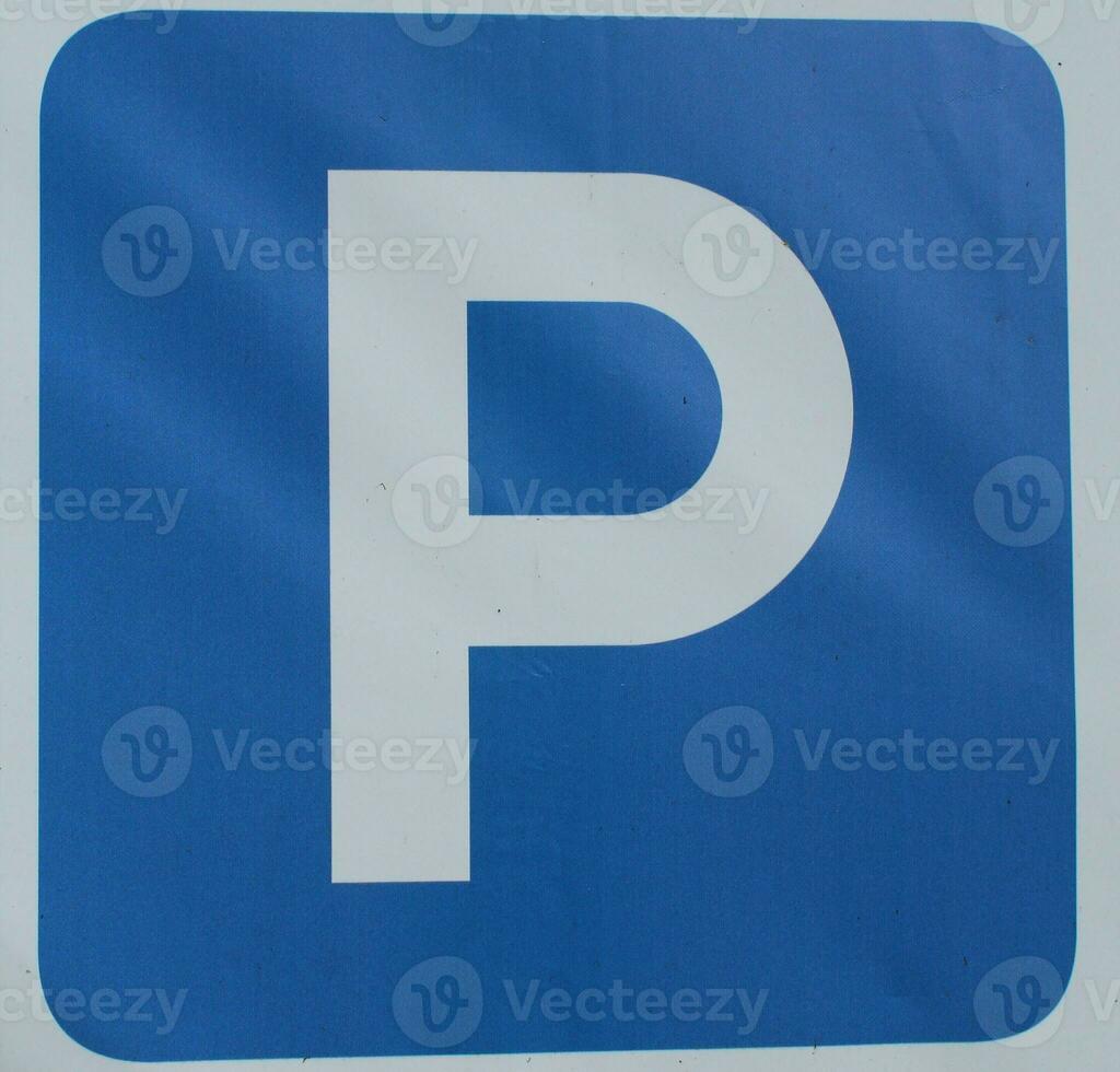Closeup of a modern Free Parking Sign Road Sign and copy space. Photography. photo