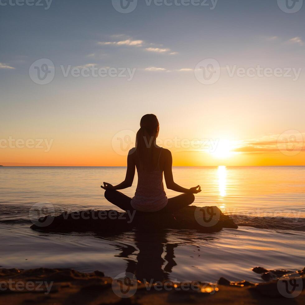 joven mujer practicando yoga en un playa a amanecer con un claro cielo para amplio Copiar espacio ai generativo foto