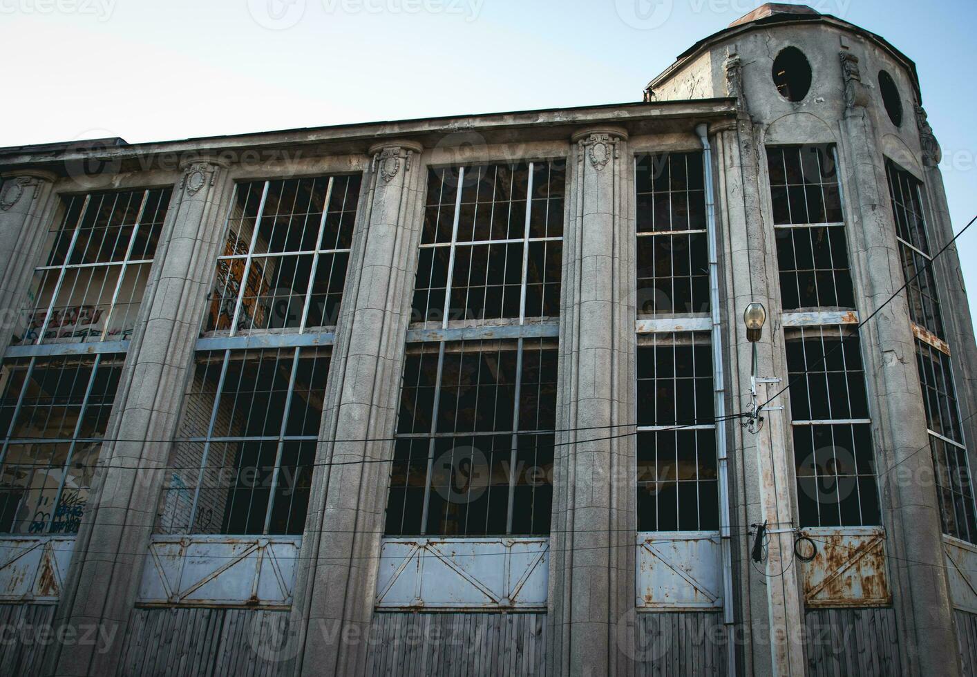 antiguo abandonado fábrica edificio concepto fotografía foto