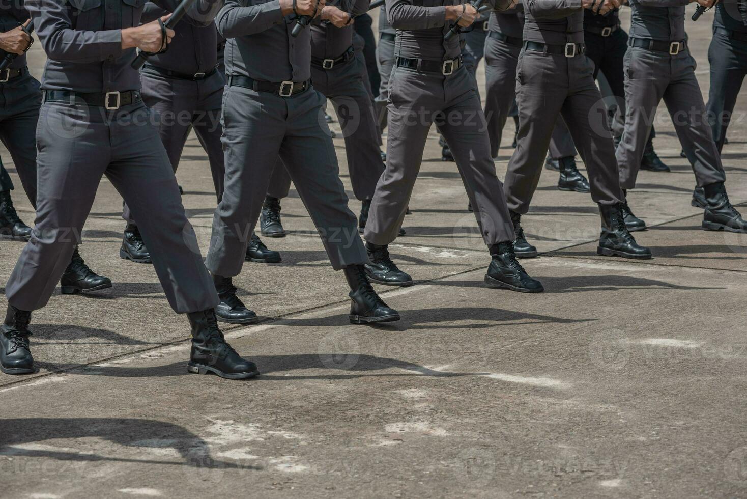 alboroto policía controlar el multitud. foto