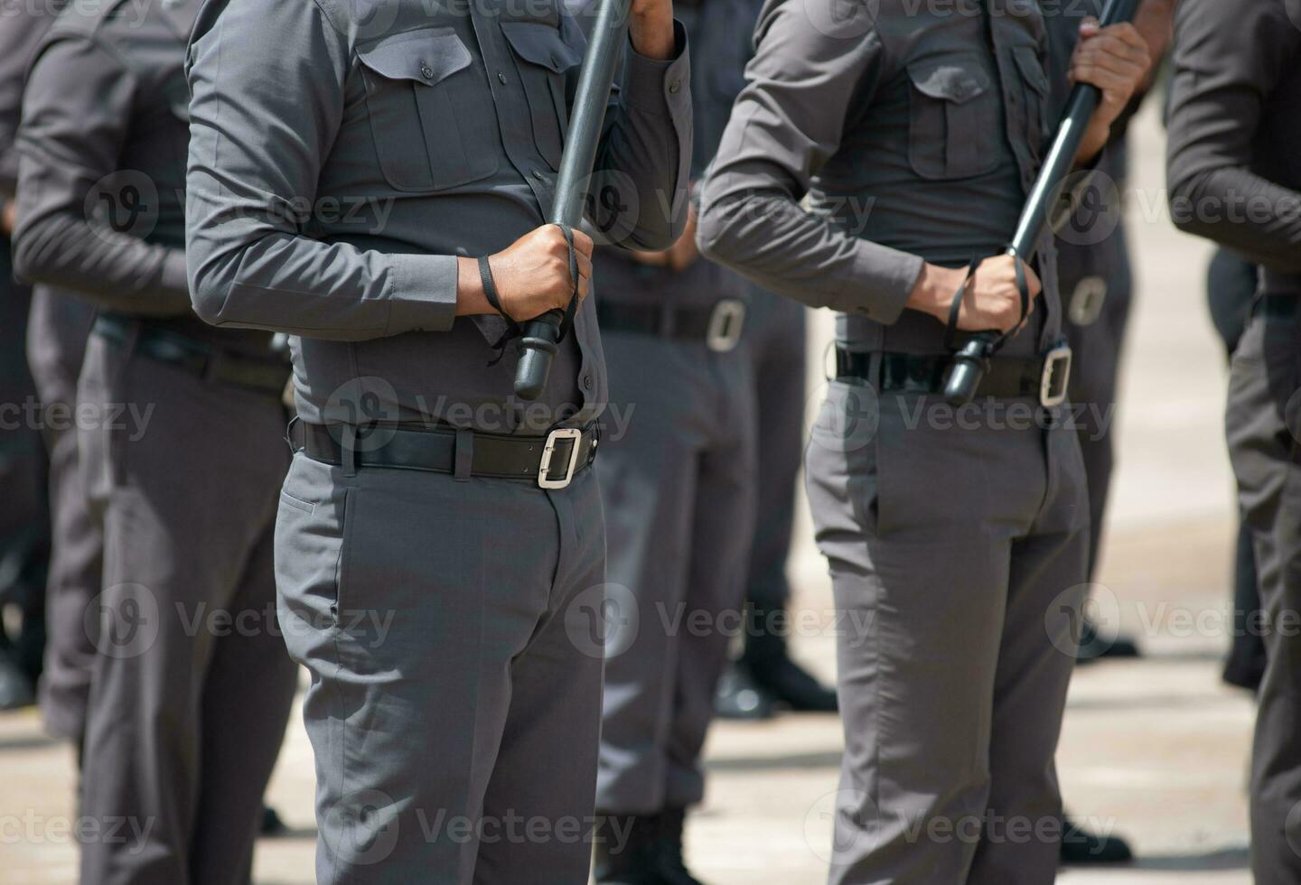 alboroto policía controlar el multitud. foto