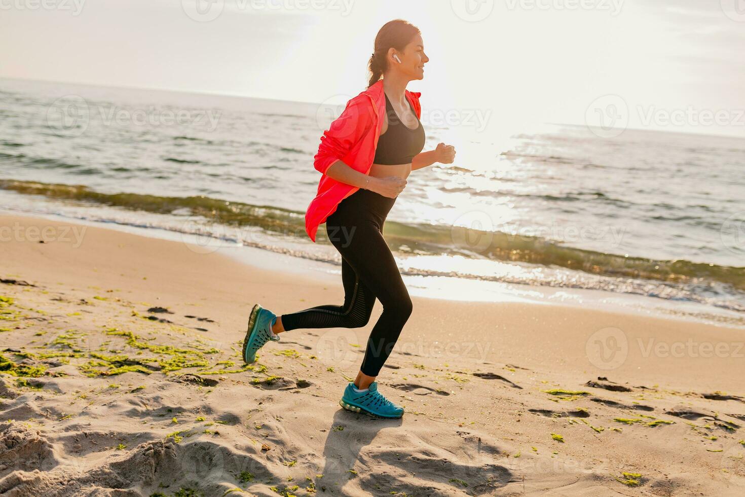 woman doing sports in morning photo