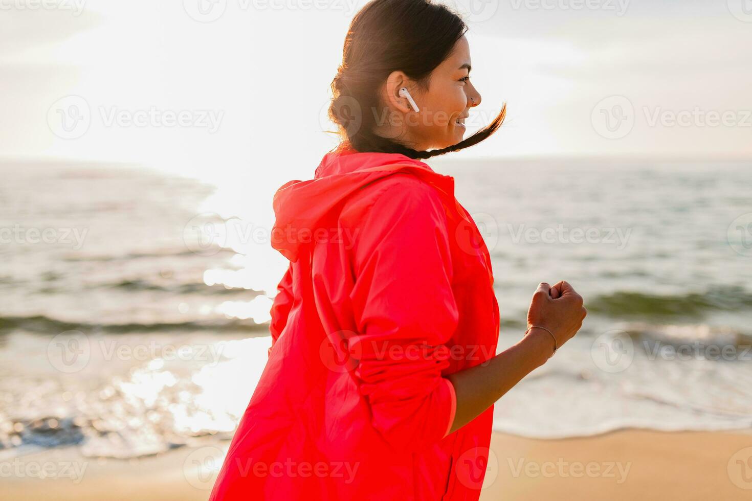 woman doing sports in morning photo