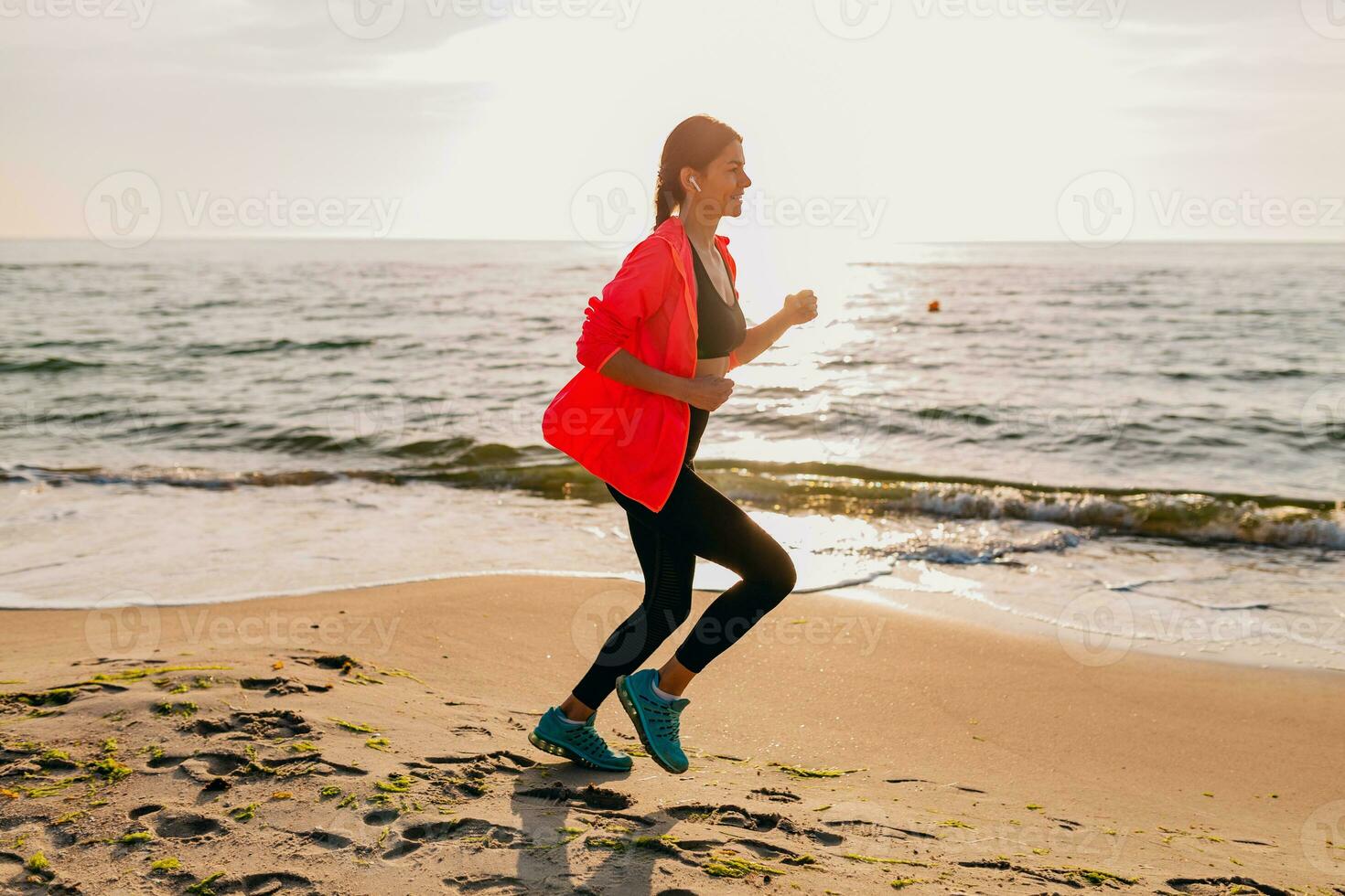 woman doing sports in morning photo