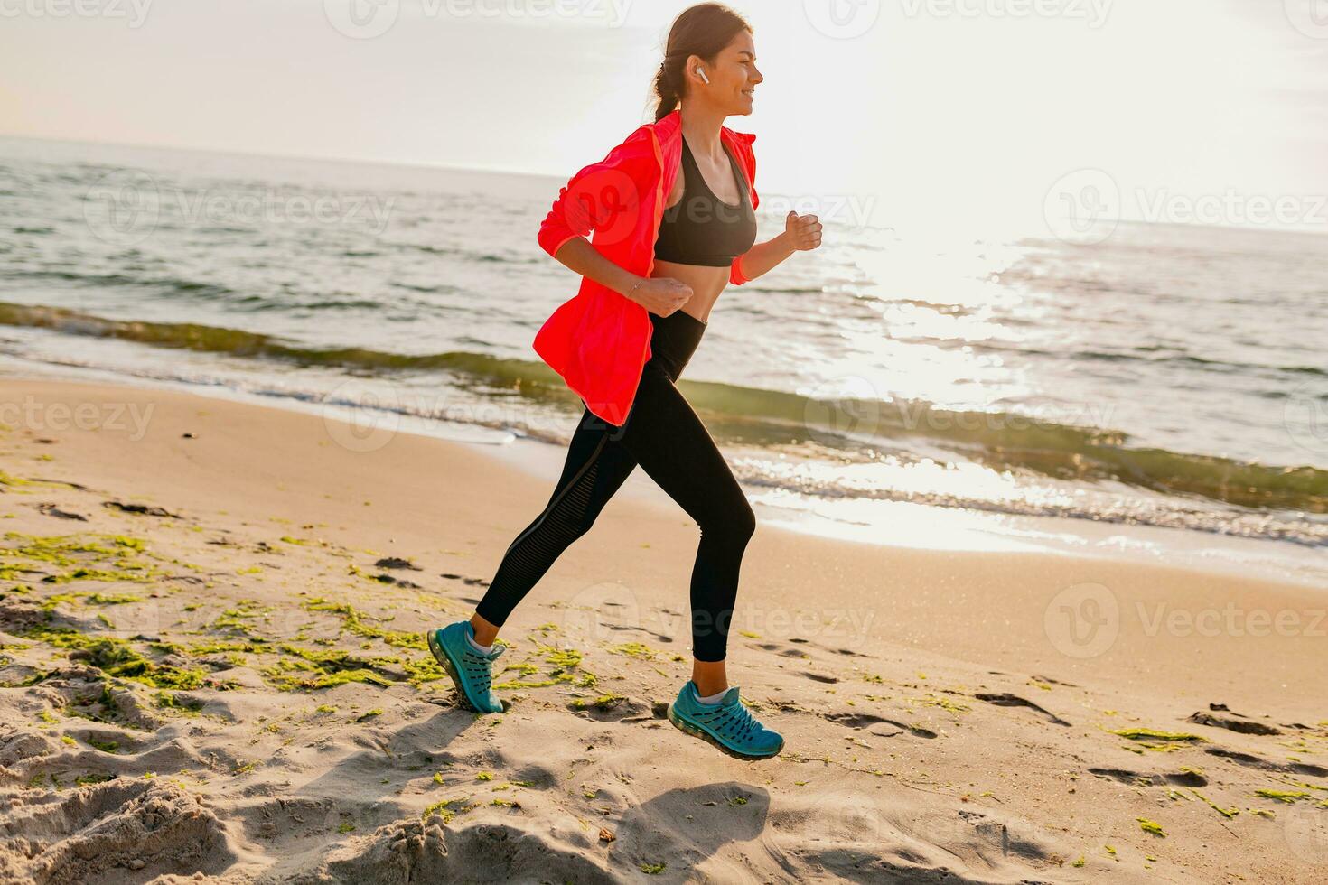 woman doing sports in morning photo