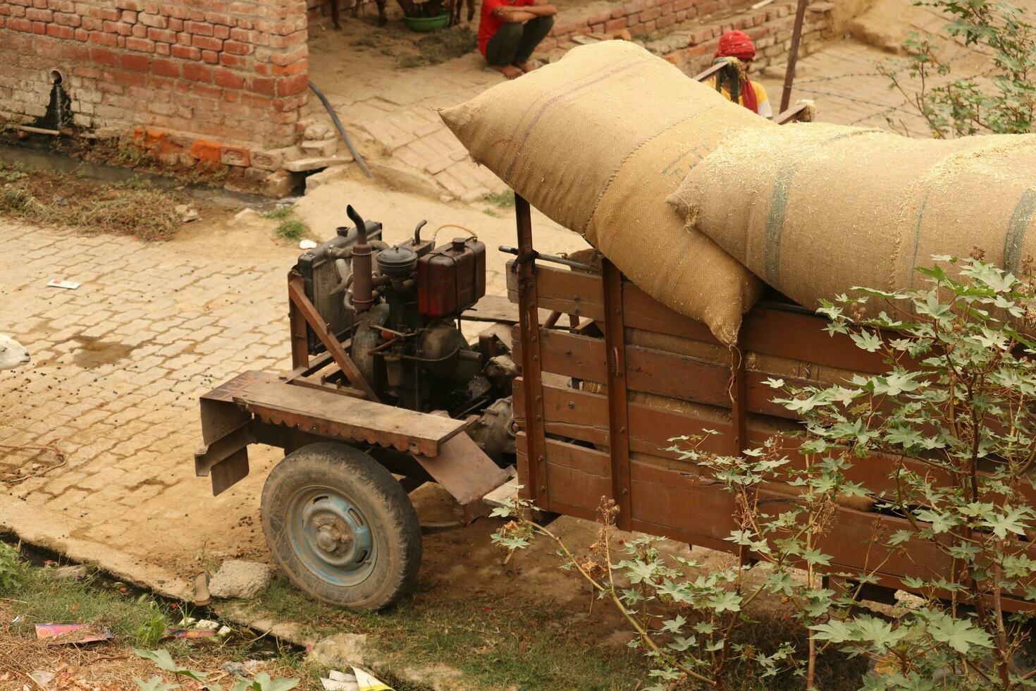 single wheel diesel engine motor car photo