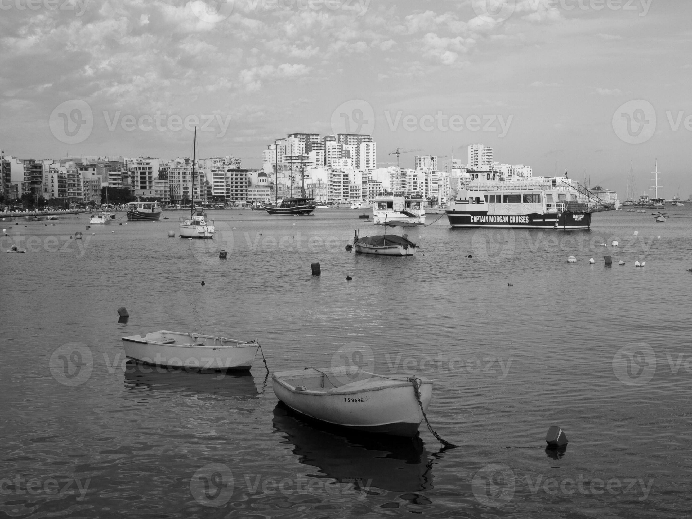 The island of malta 29193798 stock photo at vecteezy