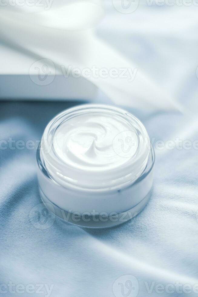 lujo cara crema tarro y blanco regalo caja foto