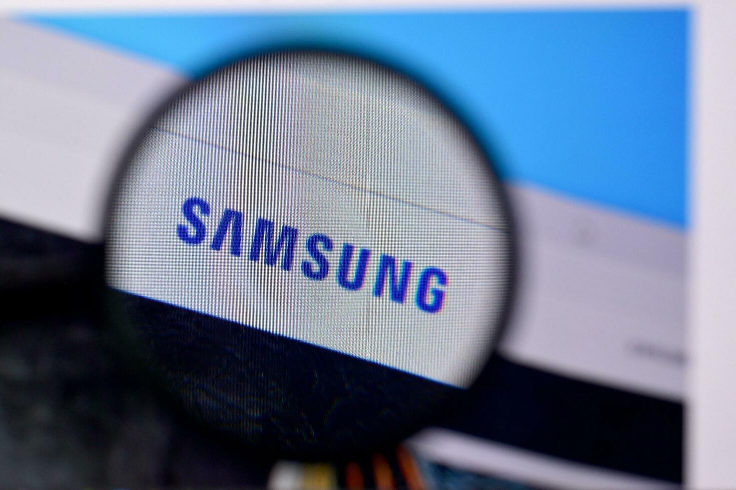 Homepage of samsung website on the display of PC, url - samsung.com. photo