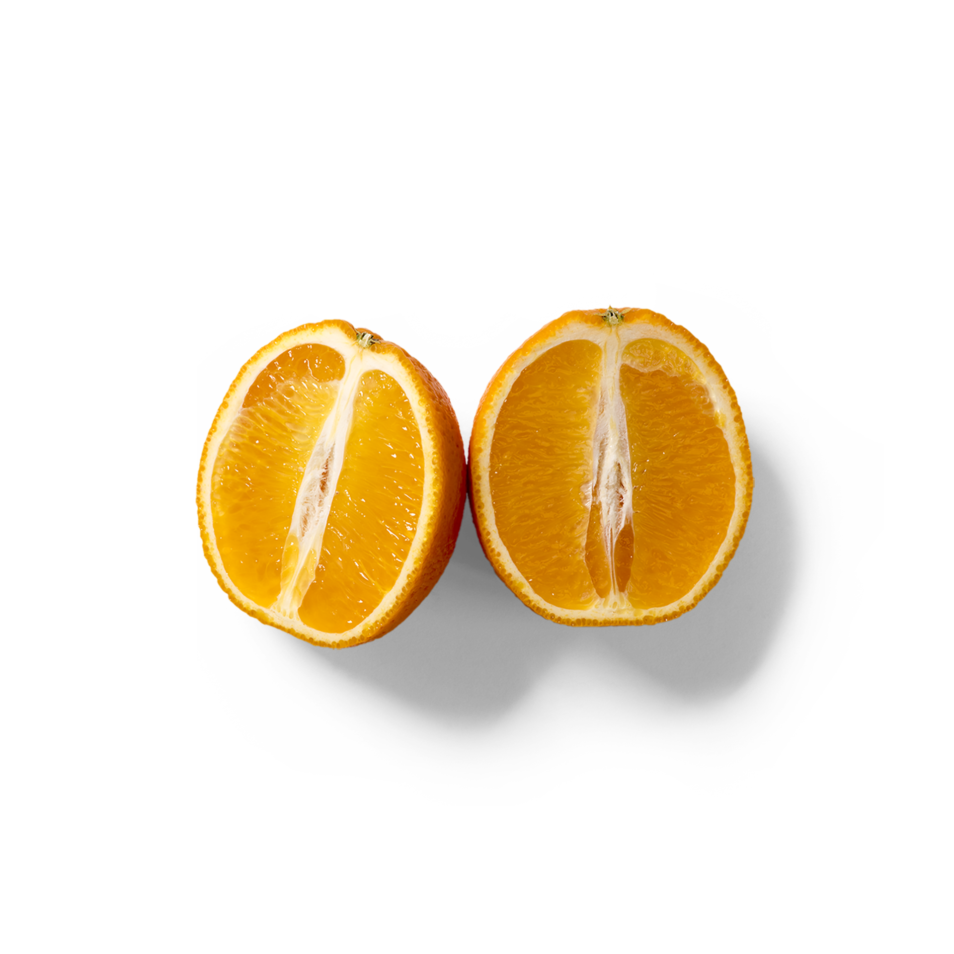 Close-up photo of delicious fresh oranges into wedges. 29769629 PNG