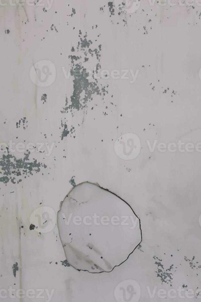 White concrete wall photo