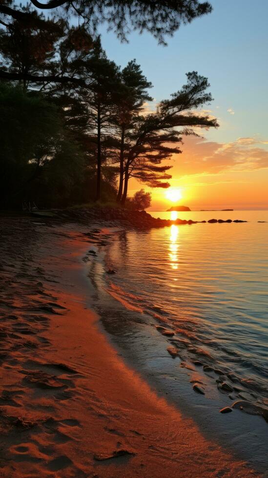 puesta de sol playa. sereno, asombroso, romántico, soñador, pacífico foto