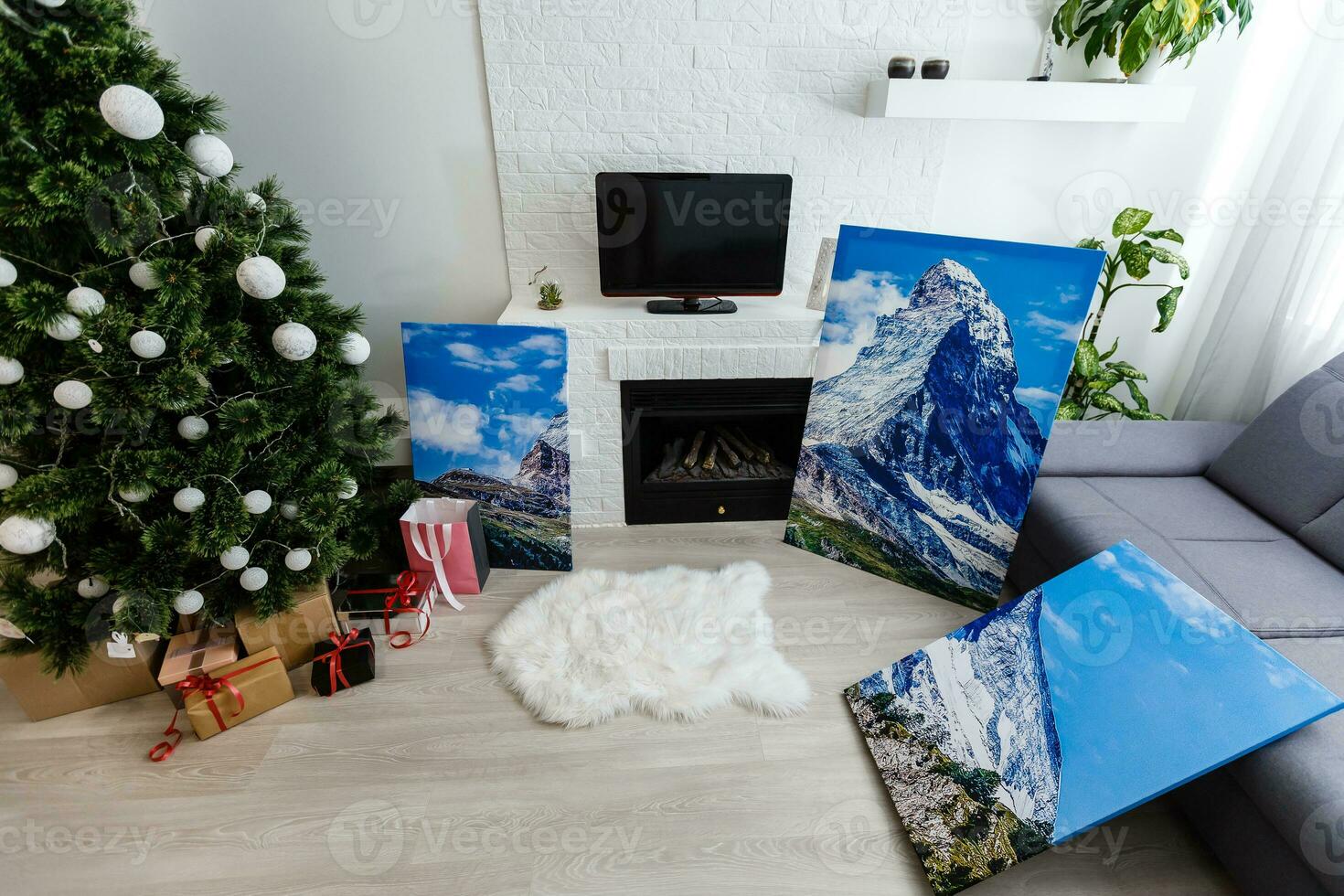 Photography canvas prints. Stacked colorful photos with gallery wrapping method of canvas stretching on stretcher bar, lateral side
