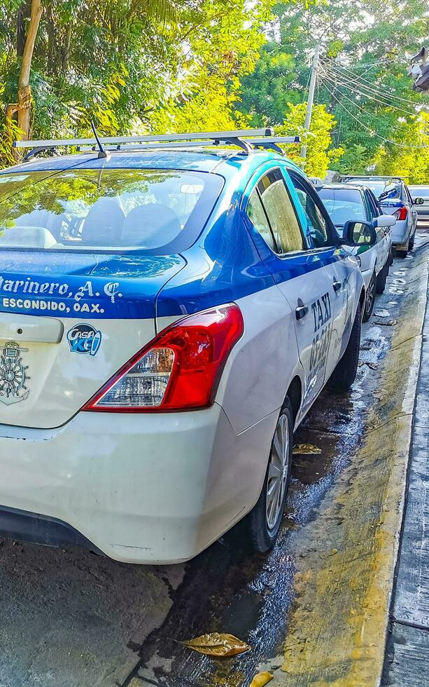 puerto escondido oaxaqueño mexico 2023 vistoso Taxi taxi coche y transporte en puerto escondido México. foto