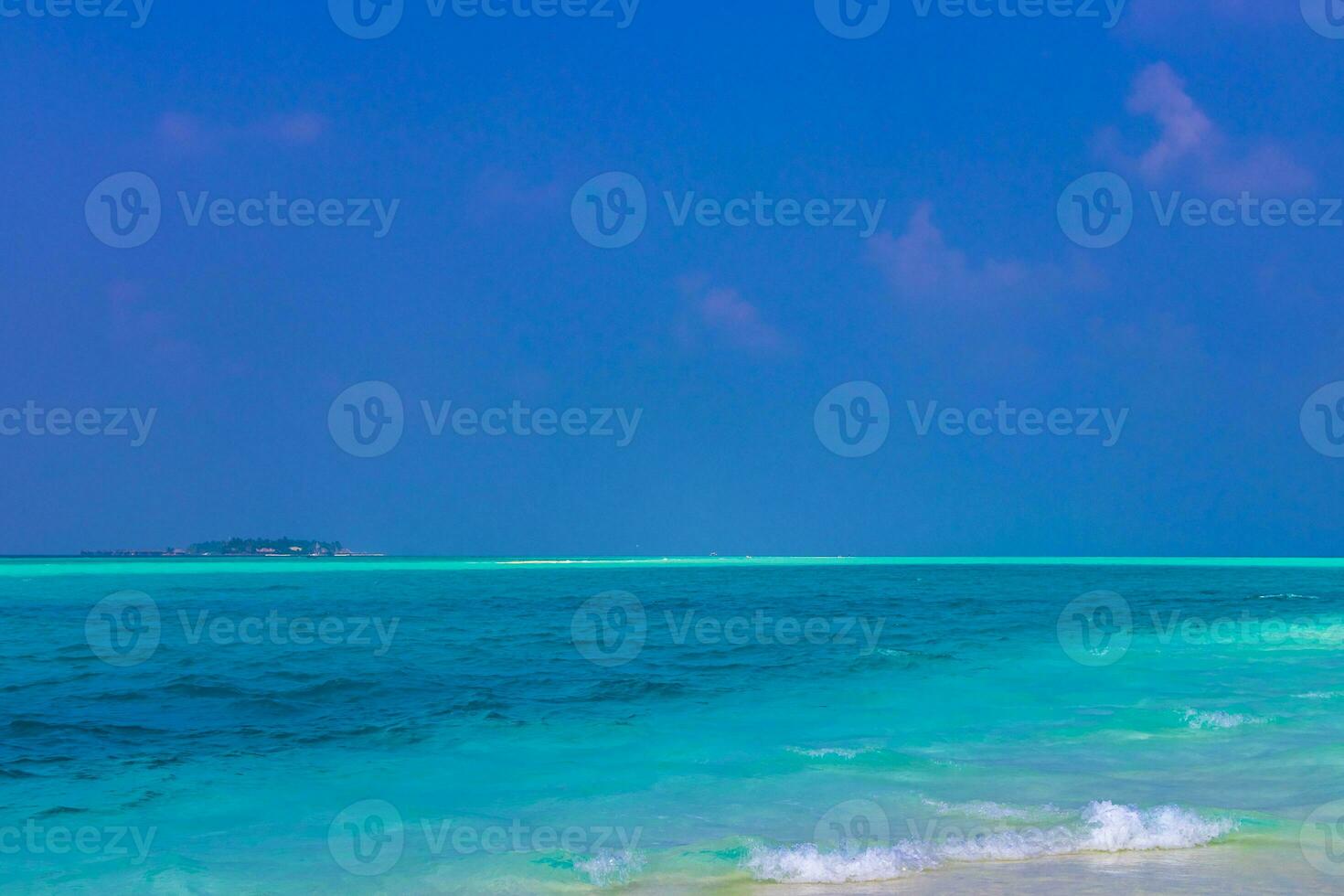 Color gradient at sandbank islands Madivaru Finolhu Rasdhoo Atoll Maldives. photo