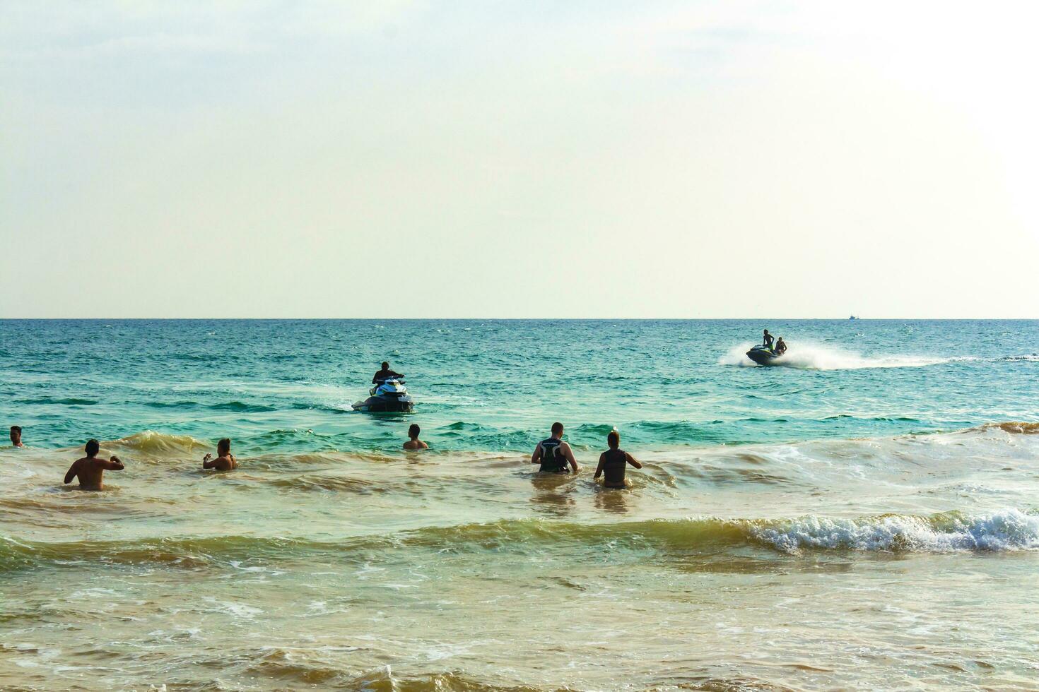 misirsa del Sur provincia sri lanka 2018 hermosa paraíso tropical playa olas palmas mirissa playa sri lanka. foto