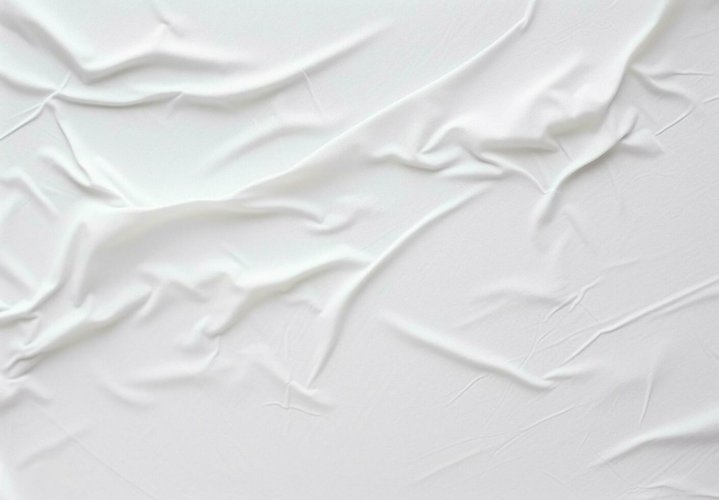 creativo blanco blanco estropeado y arrugado papel póster textura antecedentes foto