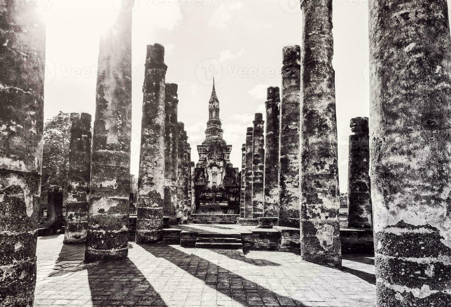 Wat Maha That in vintage style photo