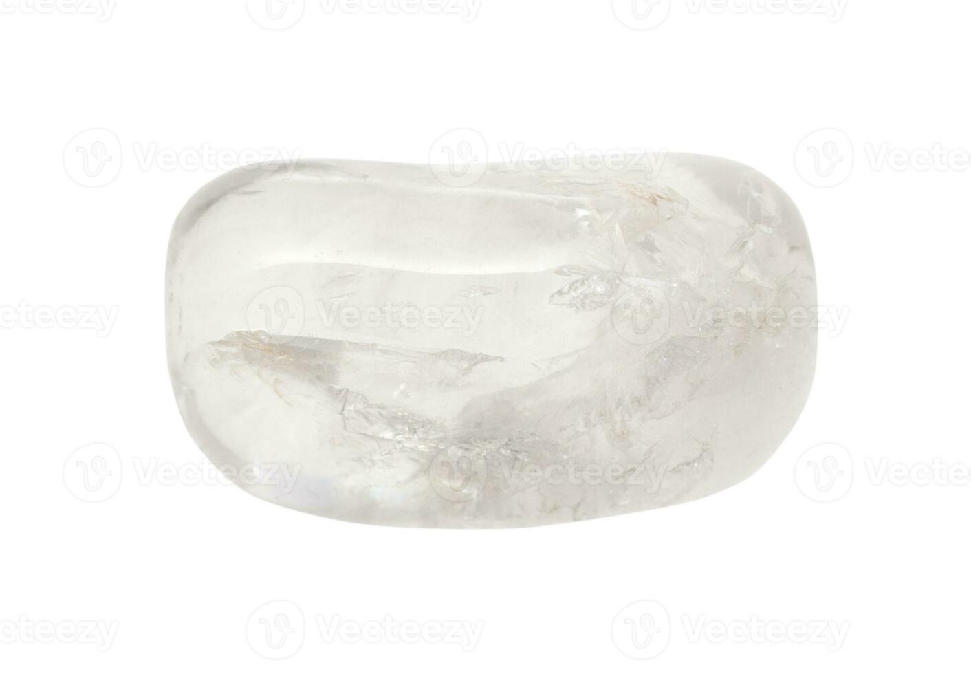 arrollado incoloro rock cristal piedra preciosa aislado foto