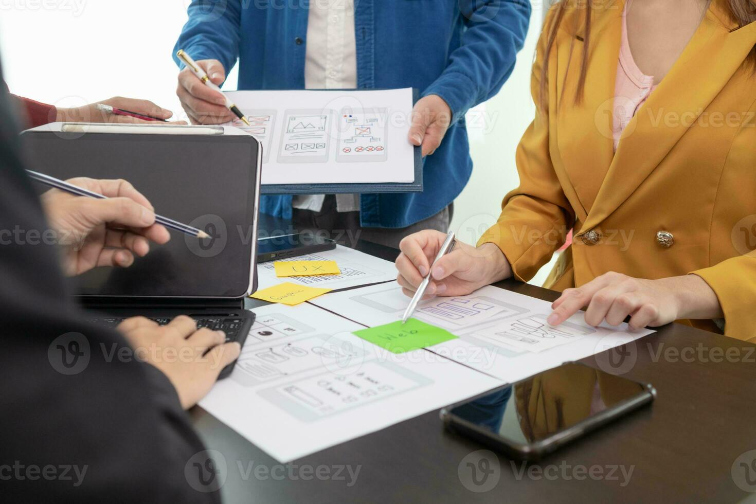 team of UI UX web designer are working together to develop mobile responsive websites with UI UX front end designer previews, UI UX web development ideas, front end designer. application development photo