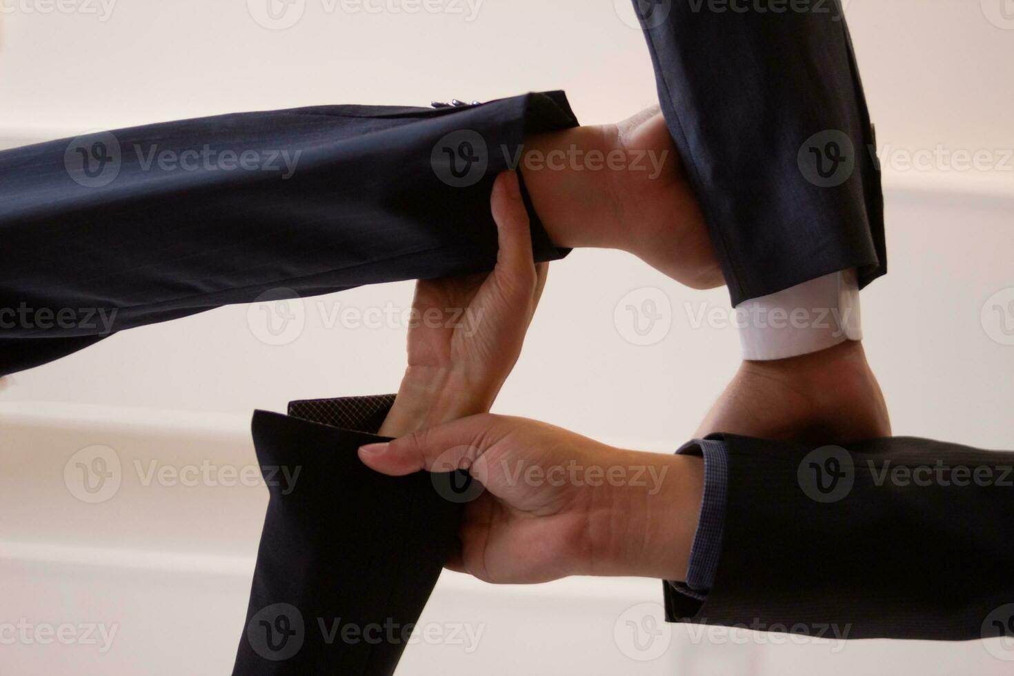 Businessmen and investors shake hands after attending  meeting with advisory team after receiving advice from  advisory team about jointly invested business. Businessmen Team handshake concept photo