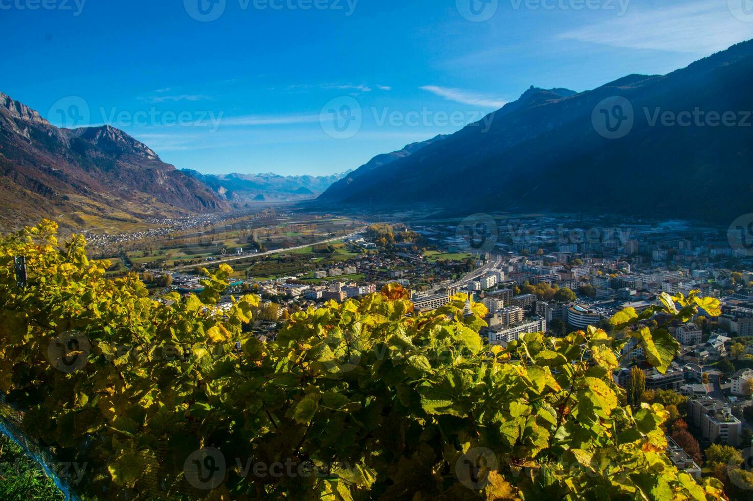 paysage des alpes suisse en automne photo