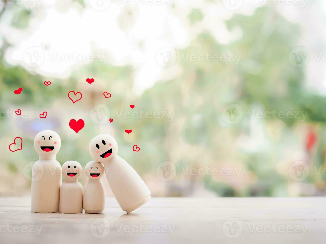 Wooden figure family happy face with heart. The concept of romantic feelings, family relationship. photo