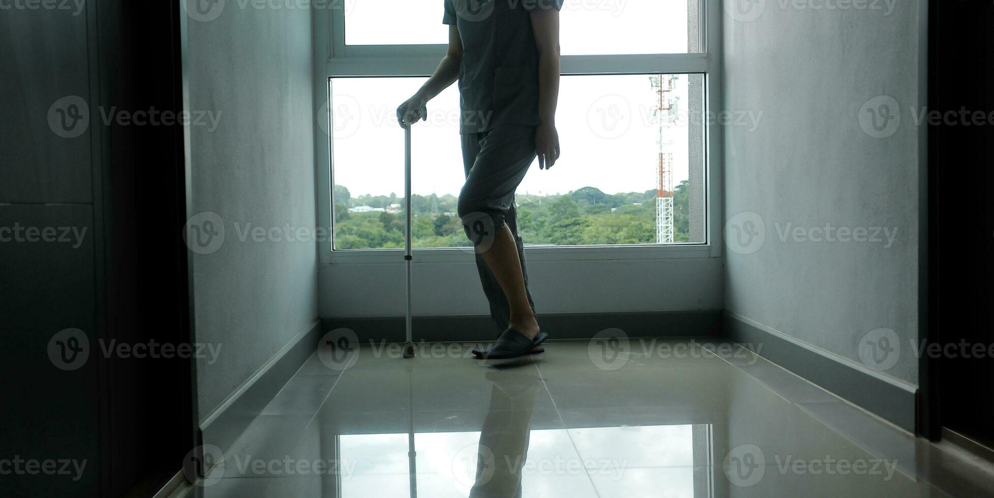 Physiotherapist is doing physical therapy for a patient, the patient has body aches due to overwork and has undergone treatment and physiotherapy with a professional physiotherapist. photo