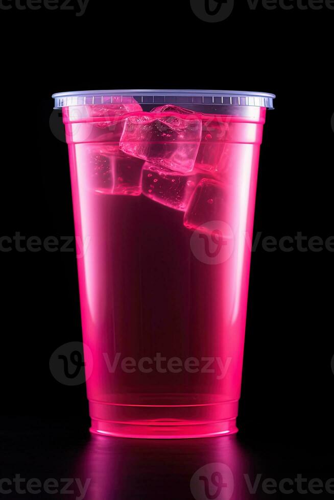 rosado bebida en el plastico taza aislado en negro antecedentes. tomar lejos bebidas concepto. ai generado foto