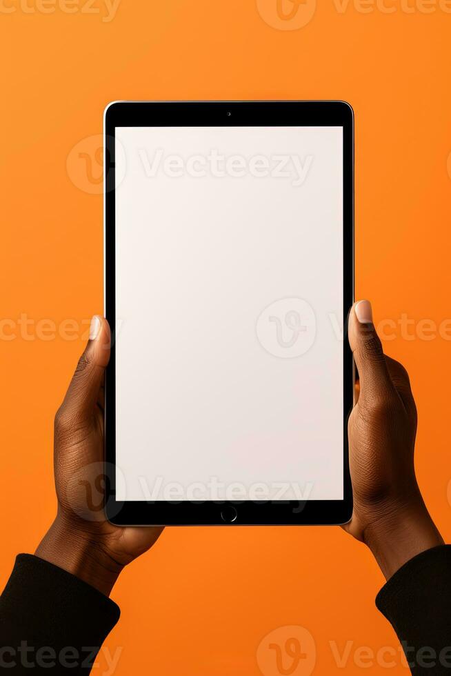 mano participación tableta con Bosquejo blanco pantalla aislado en naranja antecedentes. ai generado foto