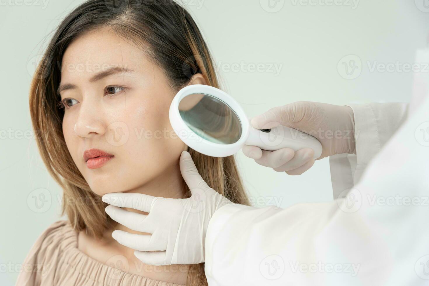 Young woman are worried about faces Dermatology and allergic to