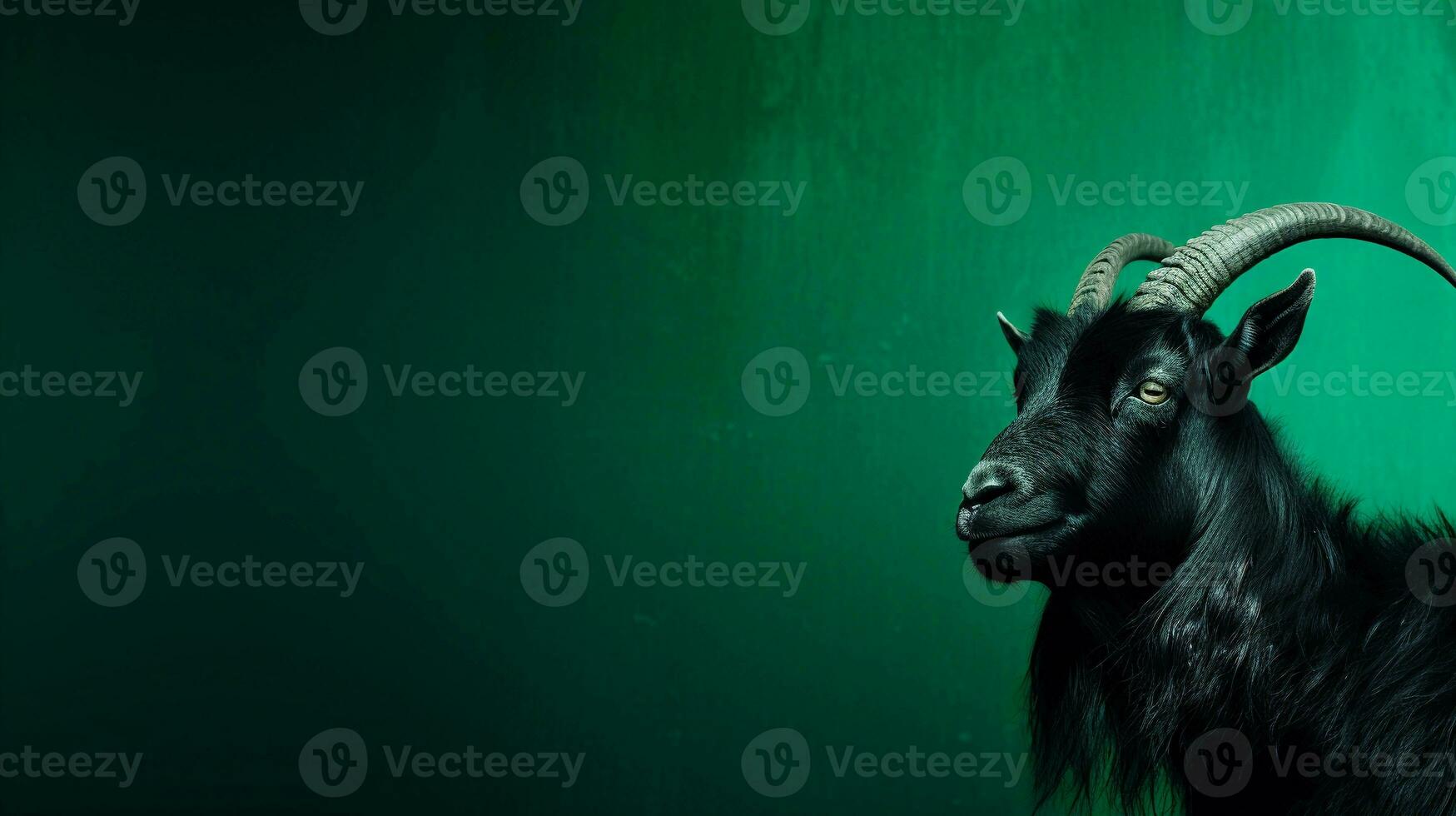 un negro cabra en un verde texturizado antecedentes con espacio para texto en el lado, antecedentes imagen, generativo ai foto