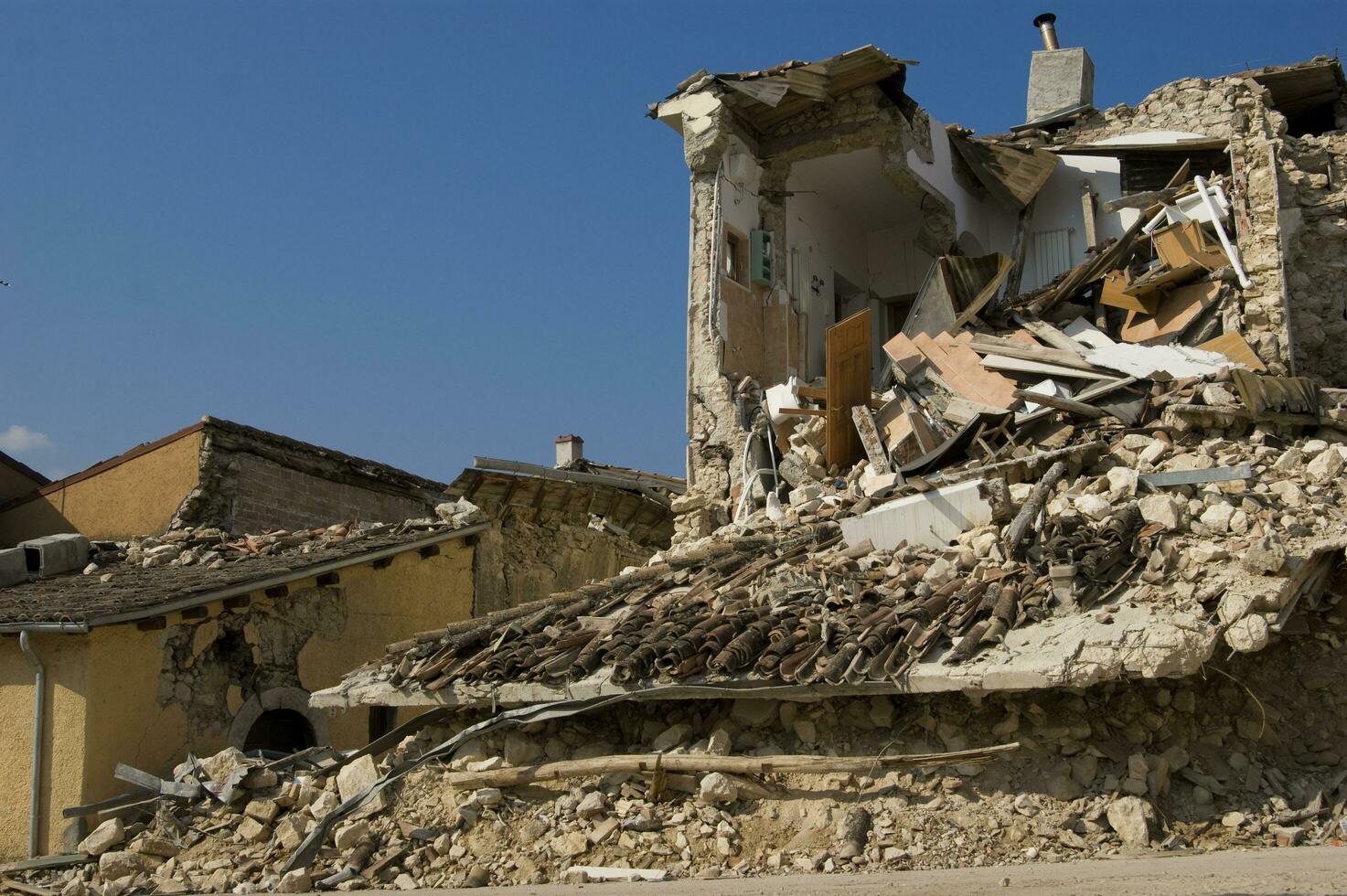 photographic documentation of the devastating earthquake in central Italy photo