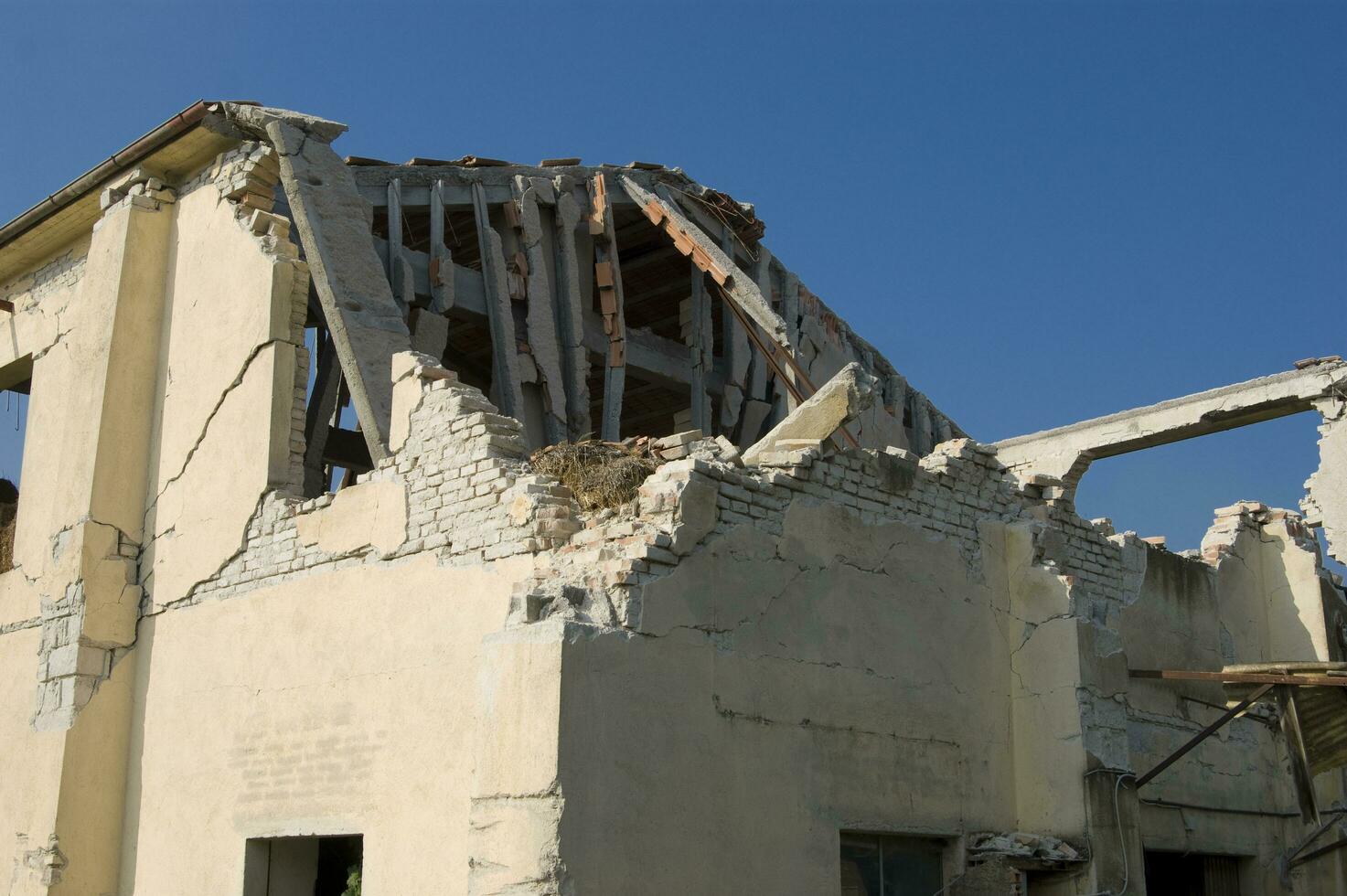 photographic documentation of the devastating earthquake in central Italy photo