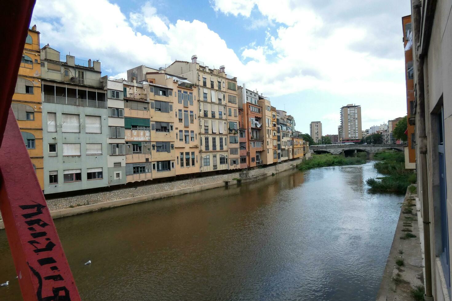 ciudad de girona, antiguo parte de el ciudad foto